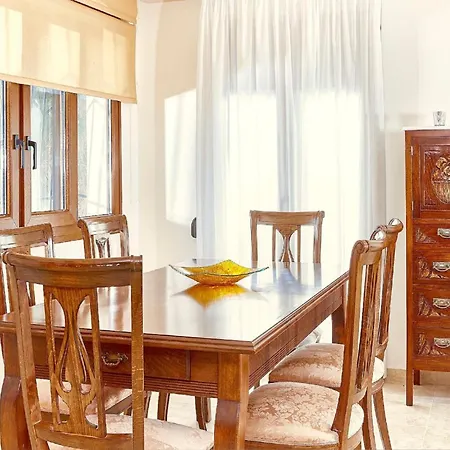 With Private Swimming Pool Villa Karteros