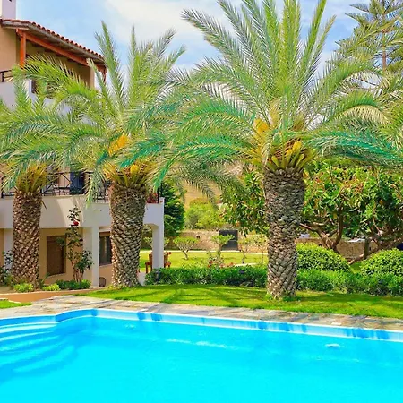 Villa With Private Swimming Pool Karteros